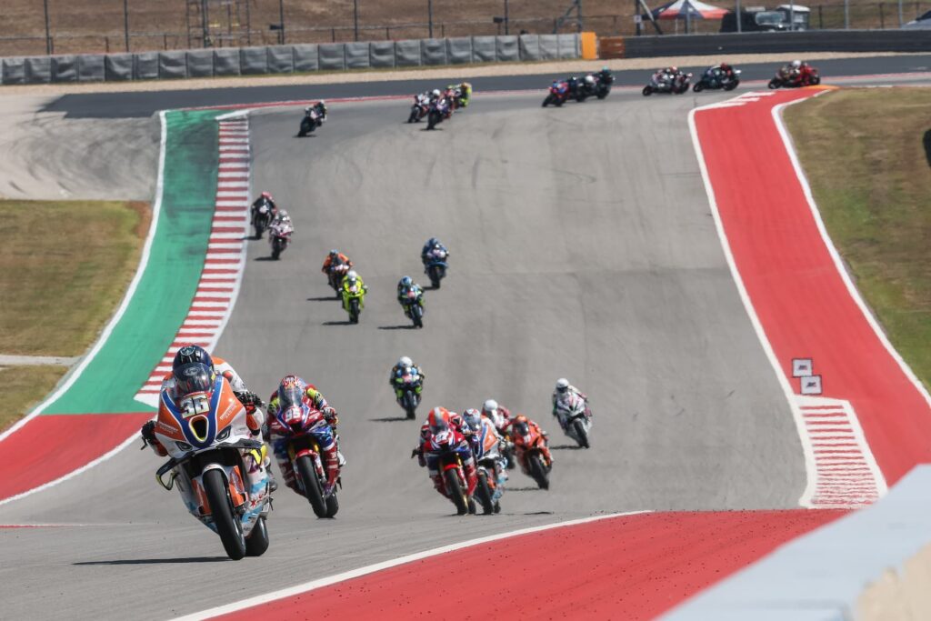 MotoAmerica Racers chase on track